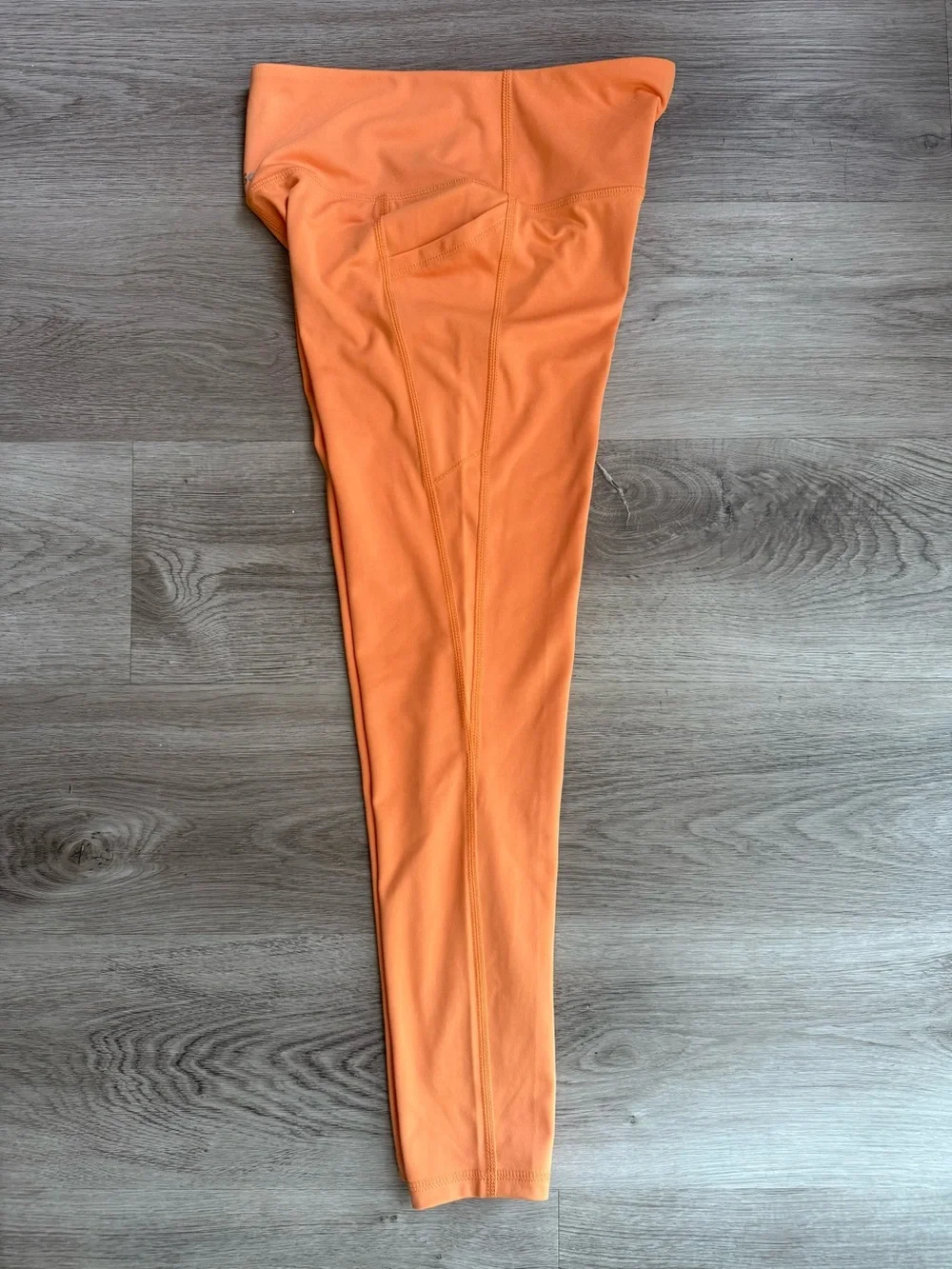 NWT DSG  (Dick’s Sporting Goods) Momentum High Rise 7/8 Leggings - Orange